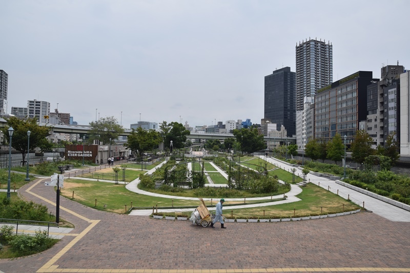 DSC_0305.JPG DSC_0305.JPG