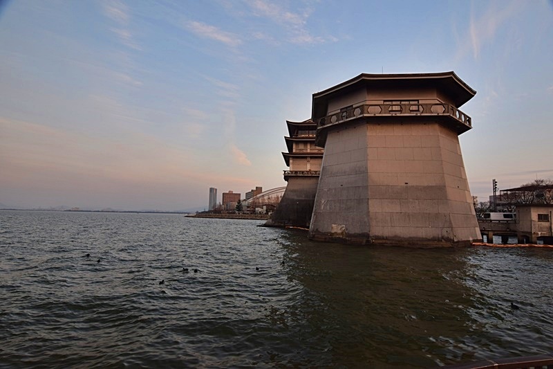 DSC_0715.JPG DSC_0715.JPG