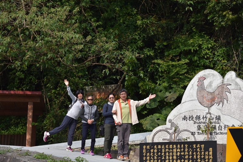 DSC_0687.JPG DSC_0687.JPG