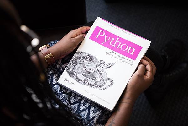 有關Python跟Java的差別,一篇文章就讓你懂!
