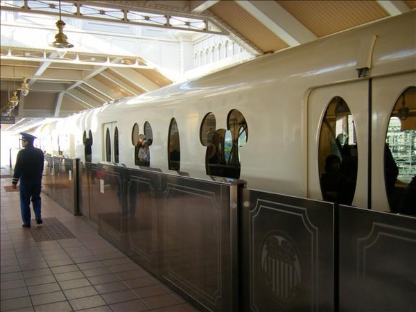 Disney Resort Line