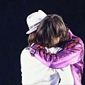 sweeeet hug