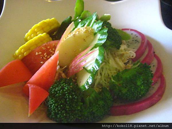 103.9.14 竹北-東街日式料理-野菜和風沙拉1.JPG