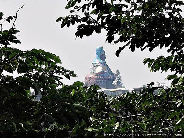 107.10.7 十八尖山-梅花亭風景-古奇峰1.JPG