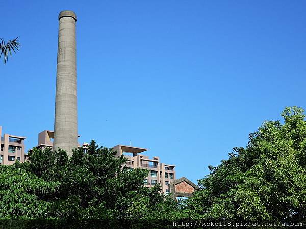 107.10.21 建功國小對面-大煙囪.JPG