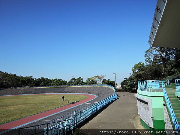 108.12.15 十八尖山-自由車場.JPG