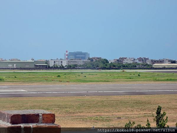 109.8.2 香草微風花園廚房-空軍機場.JPG