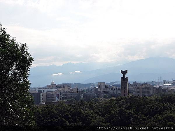 109.11.21 十八尖山3.JPG