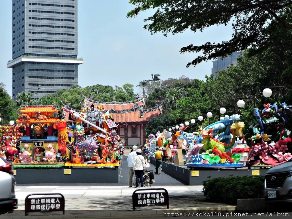 110.4.30 新竹孔廟-2021全國花燈競賽展2.JPG