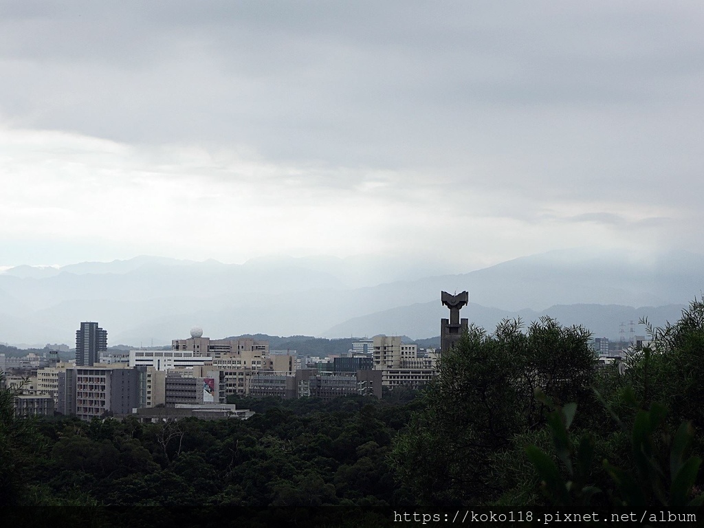 111.10.20 十八尖山5.JPG