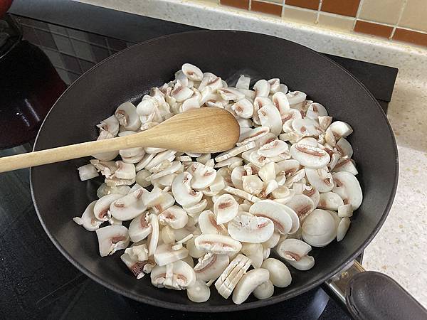 KOKO好食光｜起司蘑菇鑲雞胸＿奢華系年後飲食控制