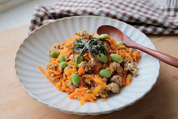 KOKO好食光｜味噌炒紅蘿蔔豬肉＿日本媽媽的下飯菜