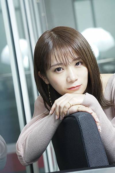 秋元真夏.jpg 秋元真夏.jpg