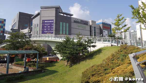韓國自由行-首爾京畿道Hyundai現代百貨,Homeplus,mega box.jpg 韓國自由行-首爾京畿道Hyundai現代百貨,Homeplus,mega box.jpg