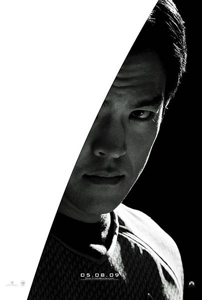 Sulu-in-Star-Trek-2009-john-cho-2044110-691-1024.jpg