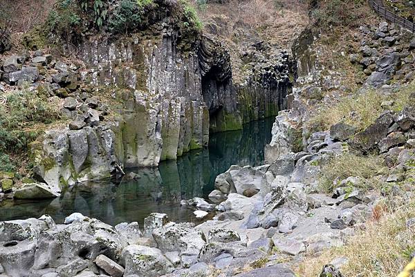 [日本九州] 高千穗峽 : 瀑布,划船,美景無限