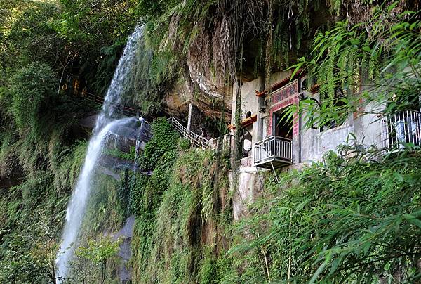 [犛牛的台灣景點] 新北: 近在咫尺的山水秘境