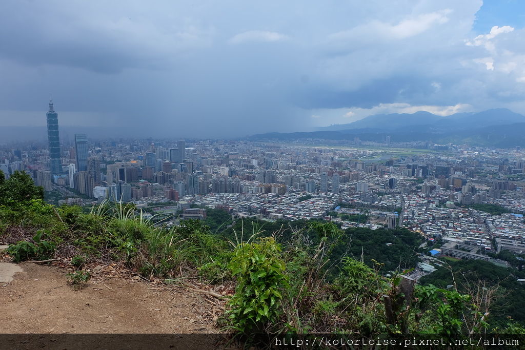 [台灣/台北] 2018.7 九五峰 - 遠眺 101 美景