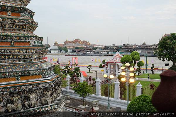 [泰國曼谷] 2022.10 清晨小旅行: 地鐵、渡輪、鄭王