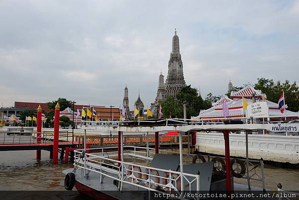 [泰國曼谷] 2022.10 清晨小旅行: 地鐵、渡輪、鄭王