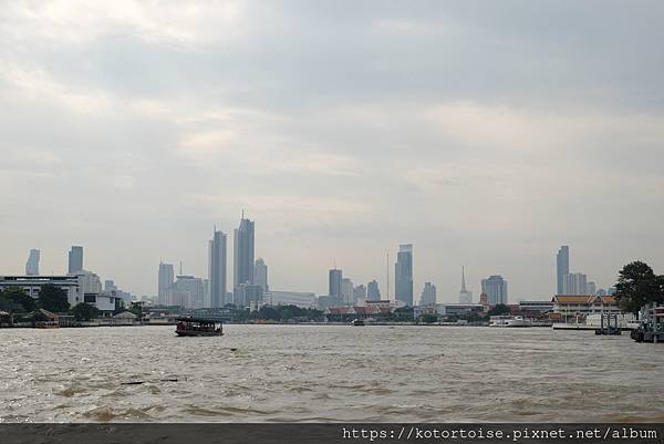 [泰國曼谷] 2022.10 清晨小旅行: 地鐵、渡輪、鄭王