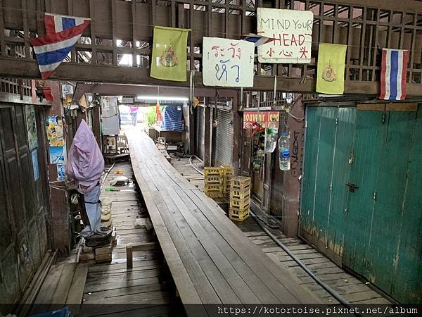 [泰國曼谷] 2022.10 清晨小旅行: 地鐵、渡輪、鄭王