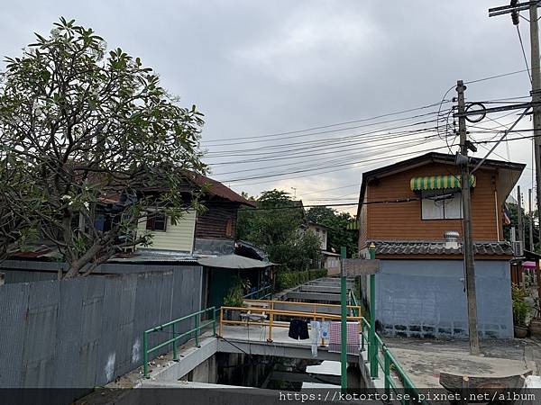 [泰國曼谷] 2022.10 清晨小旅行: 地鐵、渡輪、鄭王