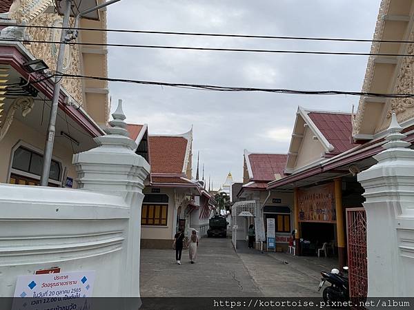 [泰國曼谷] 2022.10 清晨小旅行: 地鐵、渡輪、鄭王