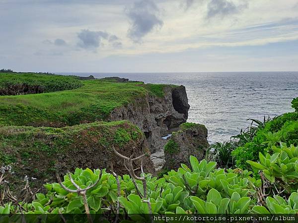 [日本沖繩] 2023.7 北漂: 萬座毛，暖暮拉麵，海濱夕