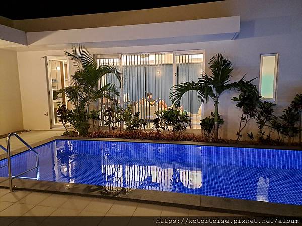 [日本沖繩] 2023.7 一戶建，泳池別墅，還是市區酒店 