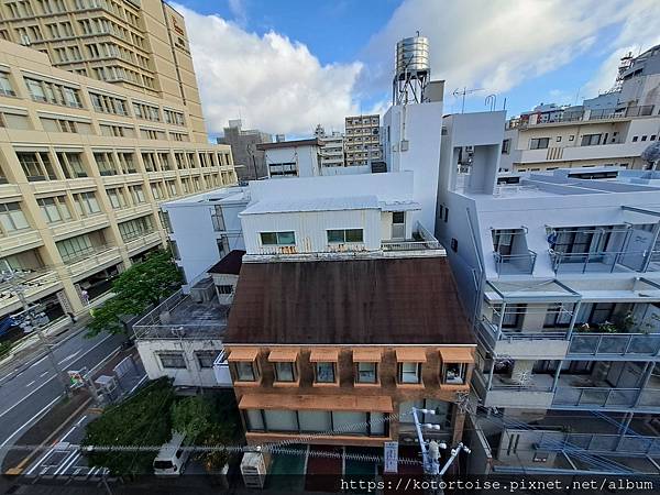 [日本沖繩] 2023.7 一戶建，泳池別墅，還是市區酒店 