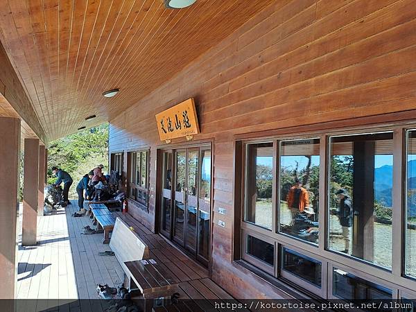 [台灣/南投] 2023.11 雲海日出黃金大草原: 奇萊南