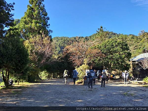 [台灣/南投] 2023.11 雲海日出黃金大草原: 奇萊南
