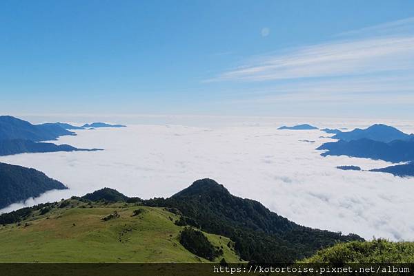 [台灣/南投] 2023.11 雲海日出黃金大草原: 奇萊南
