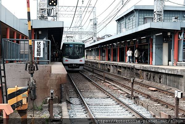 [北陸關西] 2025.4 人山人海伏見稻荷大社，萬紫千紅平