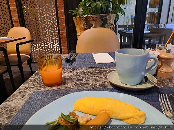 [泰國曼谷] 2025.10 河道上,和當地人一起吹風賞景