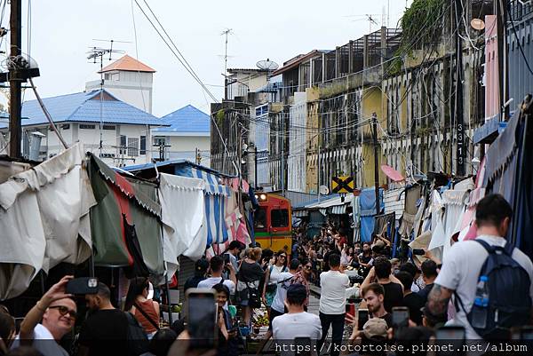 [泰國曼谷] 2025.10 跟著一日團參訪丹嫩莎朵水上市場