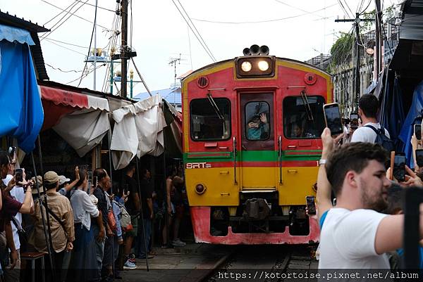 [泰國曼谷] 2025.10 跟著一日團參訪丹嫩莎朵水上市場