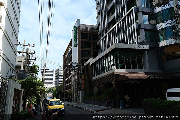 [泰國曼谷] 2025.10 河道上,和當地人一起吹風賞景