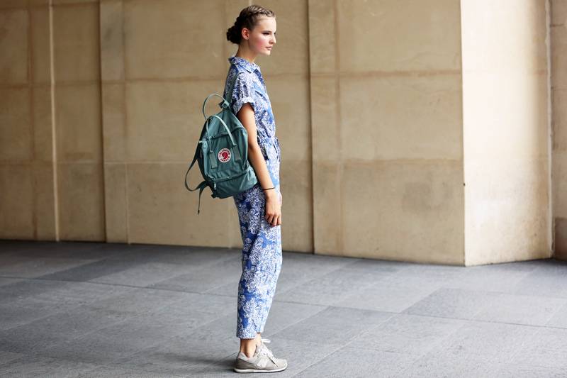 new-balance-sneakers-street-style-floral-print-clothes.jpg