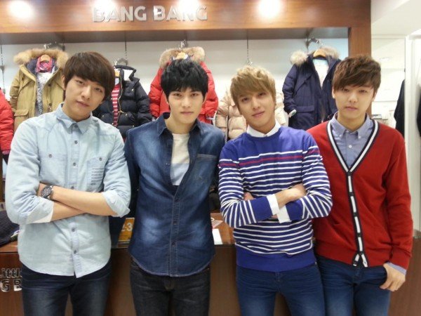 CNBLUE18