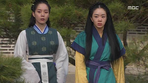 King's Daughter, Soo Baek Hyang.E100.140304.HDTV.x264.AAC.720p.Hel_20170330191638.JPG