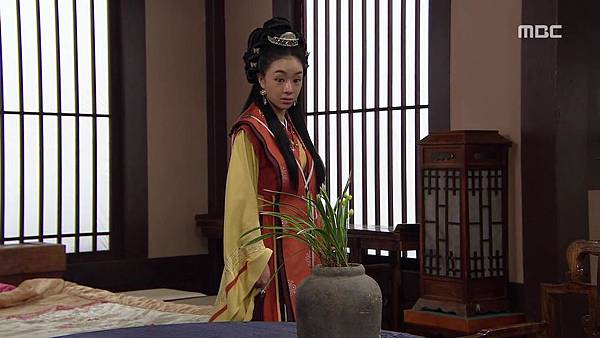 King's Daughter, Soo Baek Hyang.E100.140304.HDTV.x264.AAC.720p.Hel_20170330192243.JPG