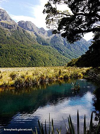 Mirror Lakes