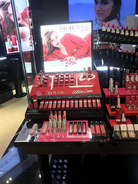 2260E2FF-D636-45A0-9E97-3EF48975AC54