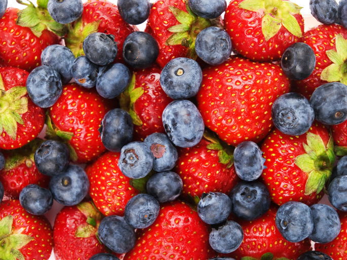 blueberries-strawberries