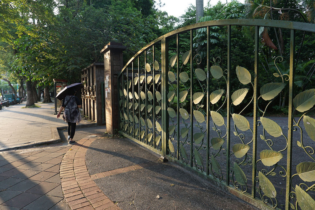 DSC01655.JPG 品陽大苑 建案 甲桂林 學府宅 二環捷運站 台北植物園 南門市場 中正紀年堂 歷史博物館 中正區建案