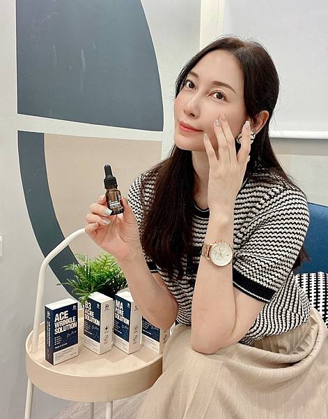 LINE_ALBUM_Dr_0.May_221110.jpg