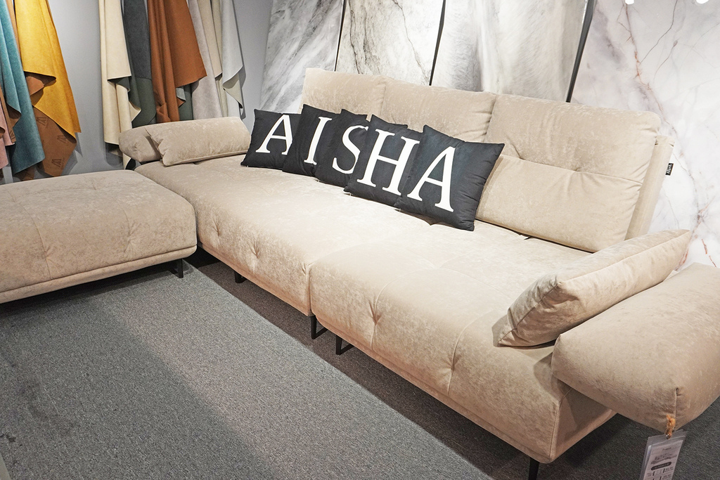 樹林愛莎家居沙發床墊 AISHA 客製化你的命定款沙發床墊 愛莎家居生活館沙發 客製化餐桌沙發 樹林工廠訂製沙發 涼感布沙發 貓抓布沙發 Maxtrytex貓抓布沙發 愛莎家居沙發推薦岩板餐桌 貓抓布沙發推薦貓抓布樹林 沙發工廠樹林 沙發推薦買愛莎家居沙發 買沙發推薦愛莎家居客製化沙發DSC03707.JPG