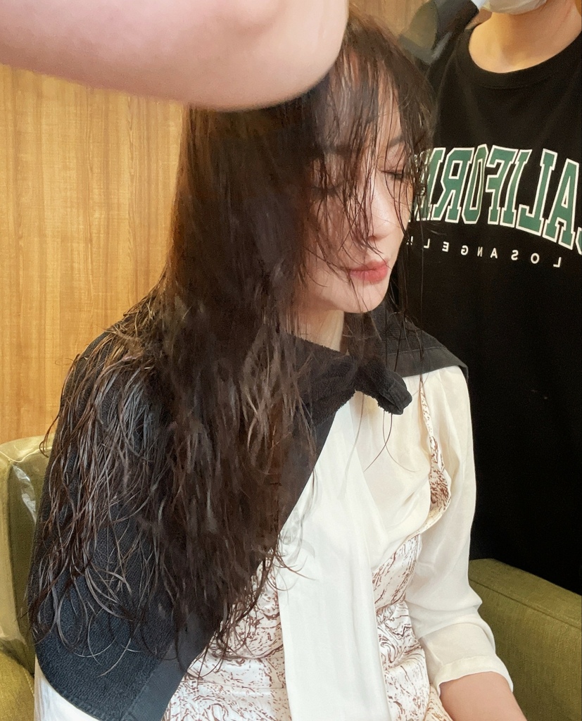 台中烏日美髮推薦  HAPPY HAIR 燙髮推薦設計師範範